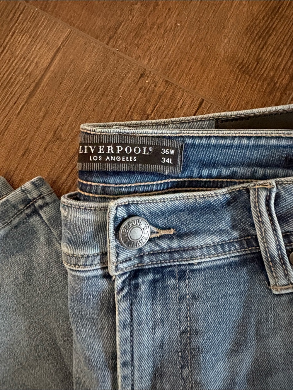 Liverpool Men’s Straight Leg Jeans in Light Blue Wash